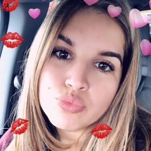 Meet your Posher, Lisandra